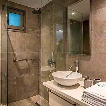 Diktynna Aparthotel 4*