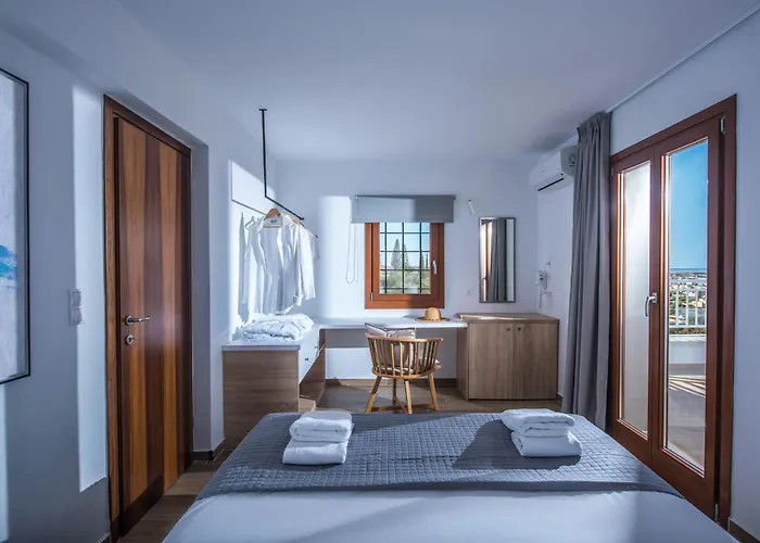 Aparthotel Diktynna 4*