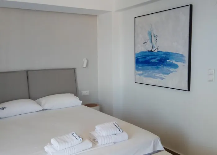 Diktynna Aparthotel 4*