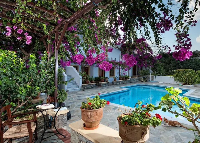 Diktynna Aparthotel 4*